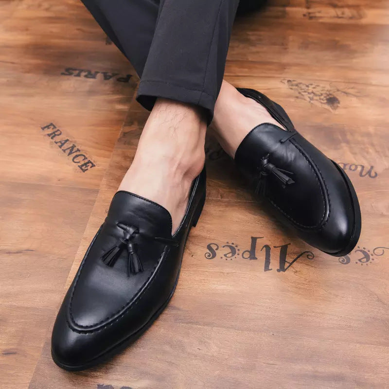 Men's Pointed Carved Leather British Business Shoes